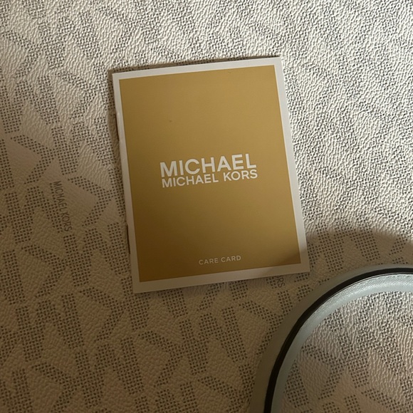 NWT Michael Kors Signature Logo Jessie Large Top Zip Tote in Soft Sky Bag - Picture 4 of 15